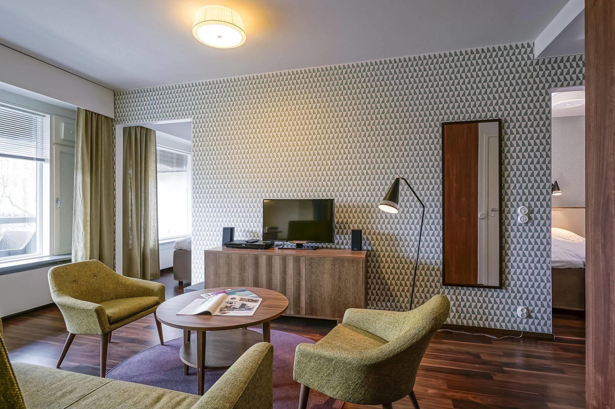Forenom Serviced Apartments Espoo Tapiola Zewnętrze zdjęcie